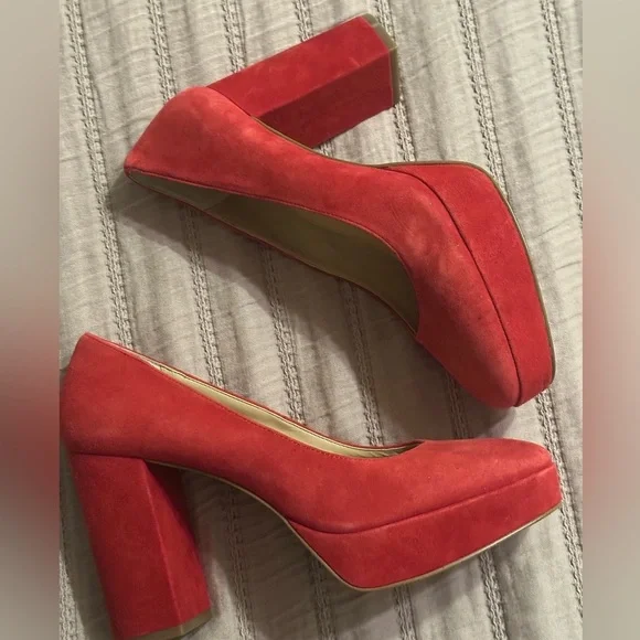 New Copper Key. Flirty Suede Platform Pumps - Picture 10 of 11